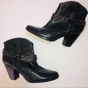 Sofft Studded Black Leather Ankle Boots Heels 10